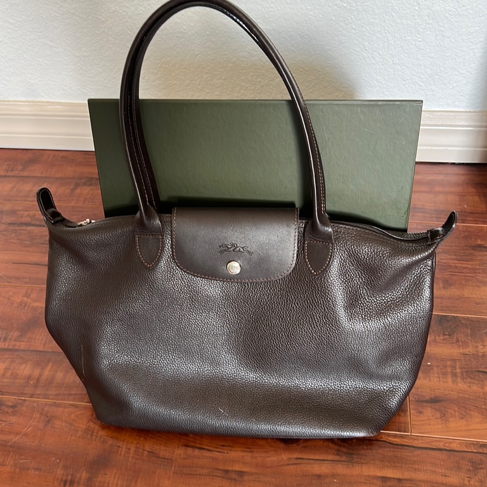 Leather brown purse